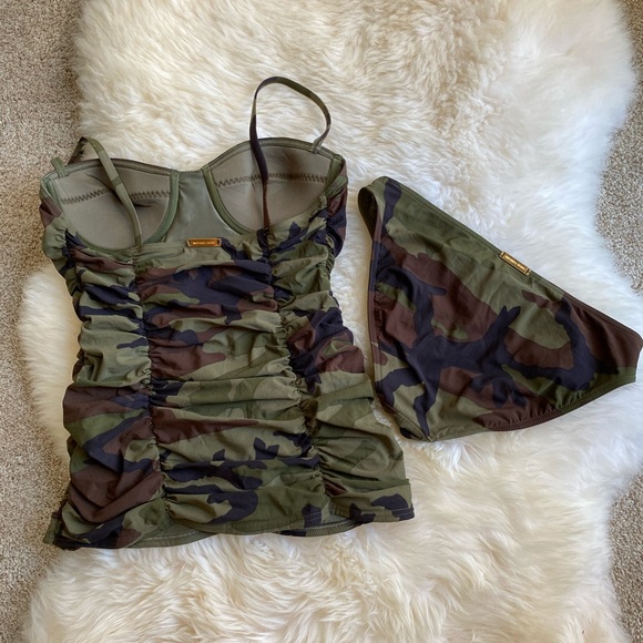 ‼️NWOT‼️ “MICHAEL KORS” TWO PIECE SWIM SUIT! - Picture 12 of 16